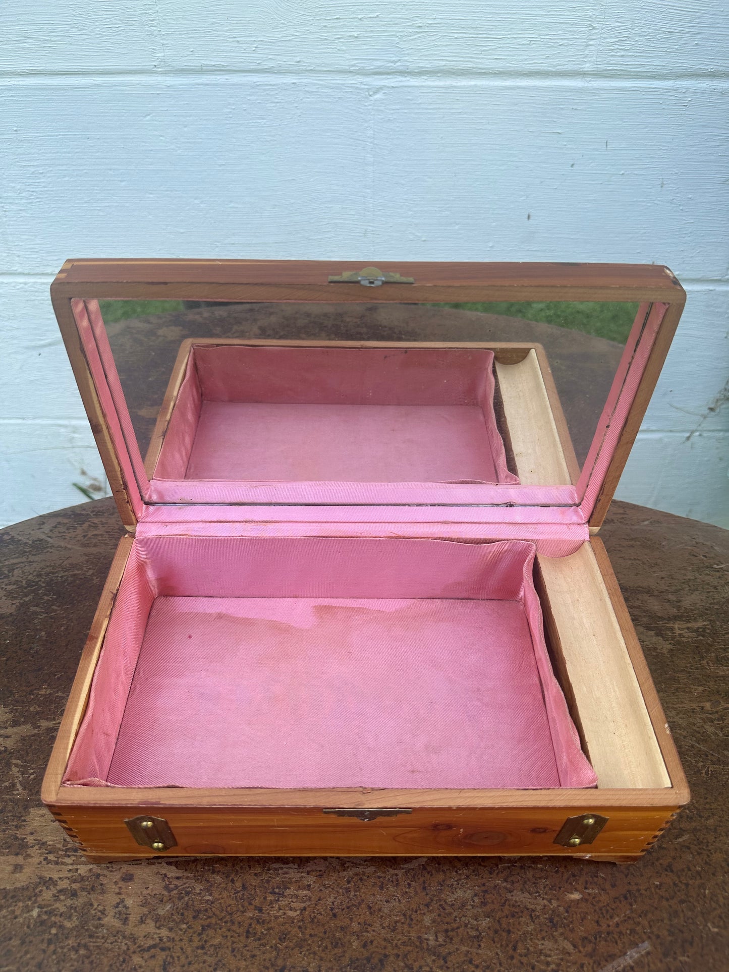 Vintage jewelry box